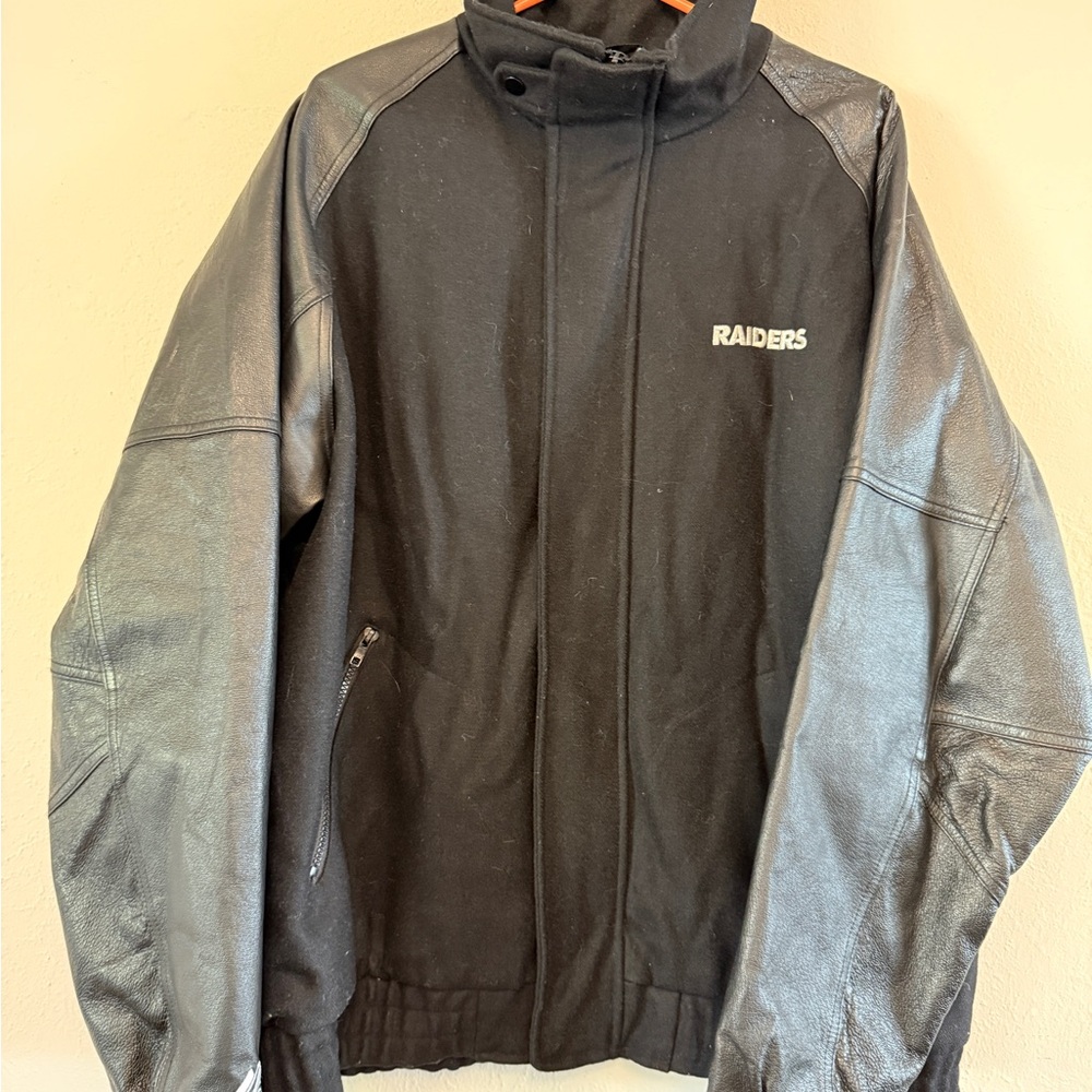 vintage black Oakland Raiders jacket by Majestic - men’s XXL, leather sleeves